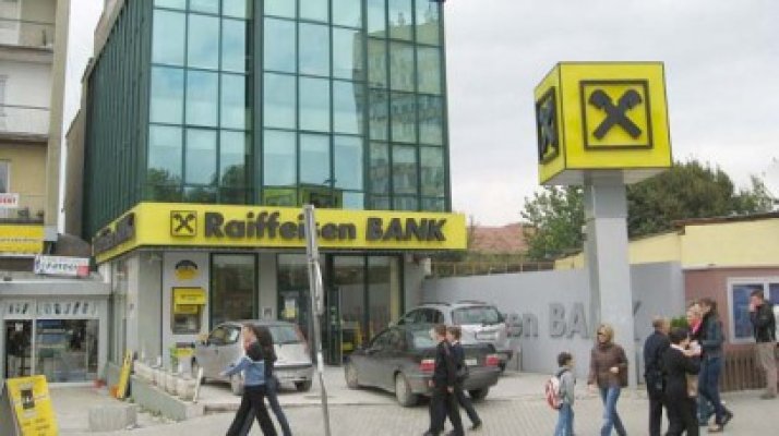 Raiffeisen vrea să cumpere bucăţi din Citibank
